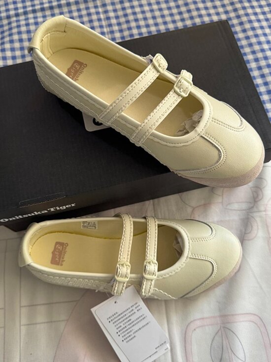 Onitsuka Tiger by Asics Shoes - Onitsuka Tiger Mexico 66 Tgrs Cream Sneakers